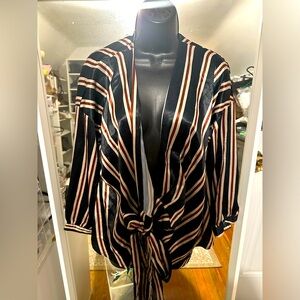 Loose blouse for under shirt crop top